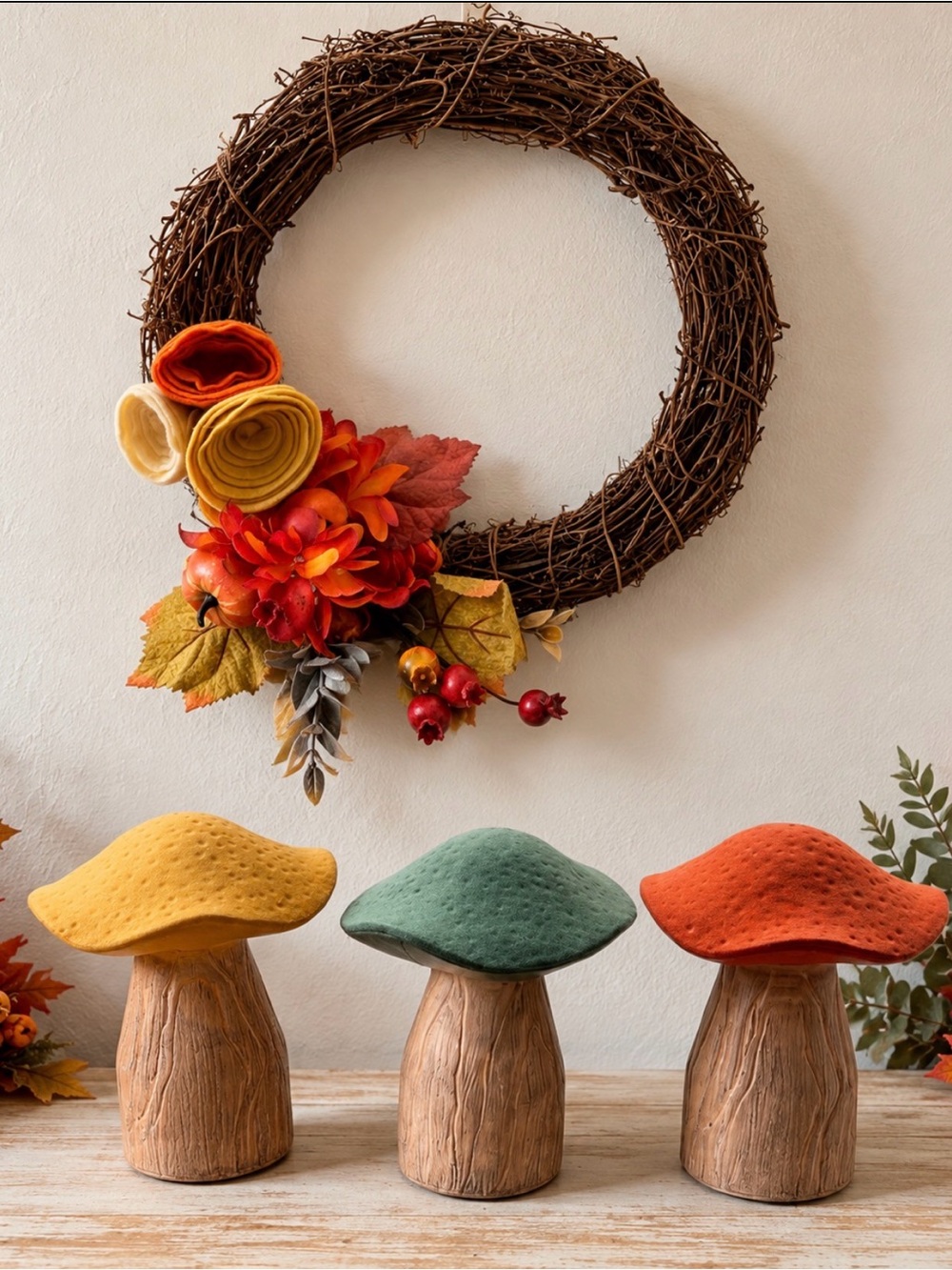Woodland Autumn Mushroom Trio Table Decor & Wreath
